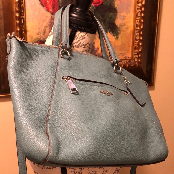 🩵 Coach pebbled leather crossbody bag with detachable strap, zipper pockets - Picture 4 of 17